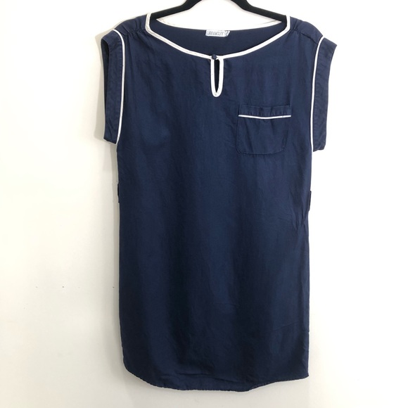 Lark & Wolff Dresses & Skirts - 3/$25 Lark & Wolff Vintage style shift dress Small